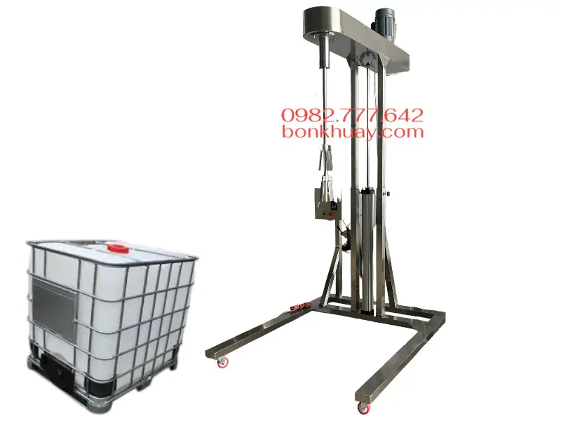 M&aacute;y khuấy kh&iacute; n&eacute;n th&ugrave;ng IBC 1000 L&iacute;t tại xưởng